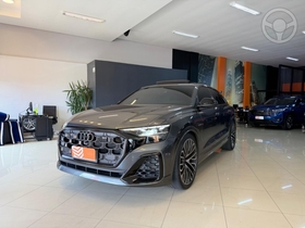 Q8 3.0 TFSI PERFORMANCE BLACK QUATTRO V6 24V 4P S-TRONIC