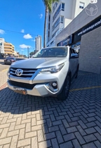 hilux sw4 2.8 srx 4x4 7 lugares 16v turbo intercooler diesel 4p automatico 2016 passo fundo