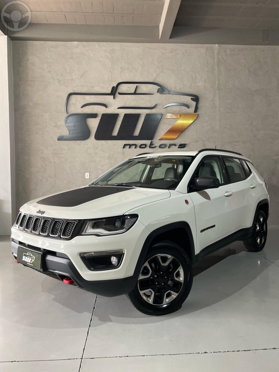 COMPASS 2.0 16V DIESEL TRAILHAWK 4X4 AUTOMÁTICO - 2018 - ESTRELA