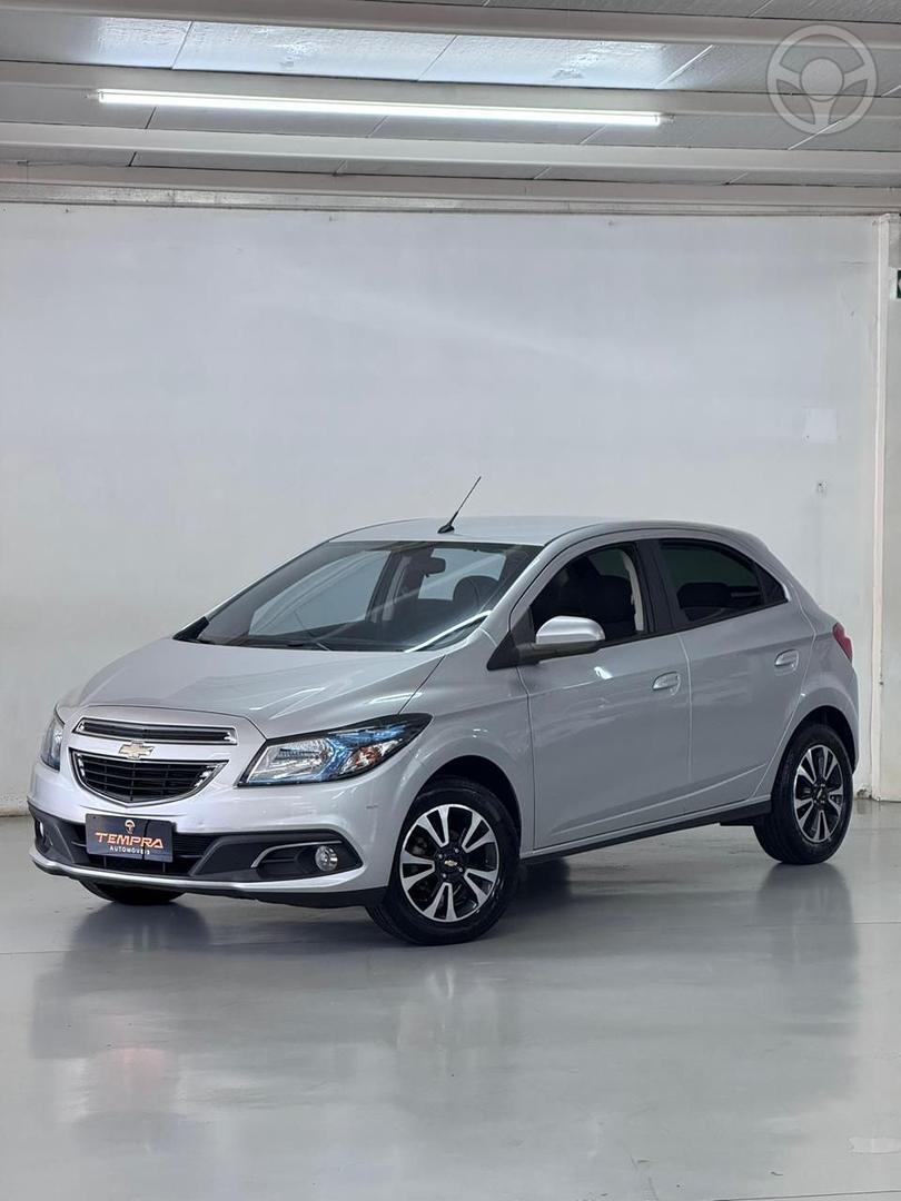 ONIX 1.4 MPFI LTZ 8V FLEX 4P MANUAL - 2015 - PASSO FUNDO