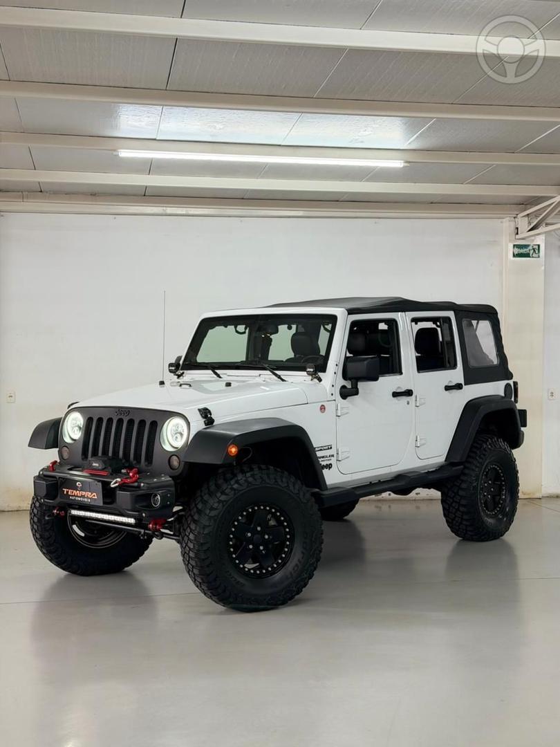 WRANGLER 3.6 UNLIMITED SPORT 4X4 V6 4P AUTOMATICO - 2014 - PASSO FUNDO