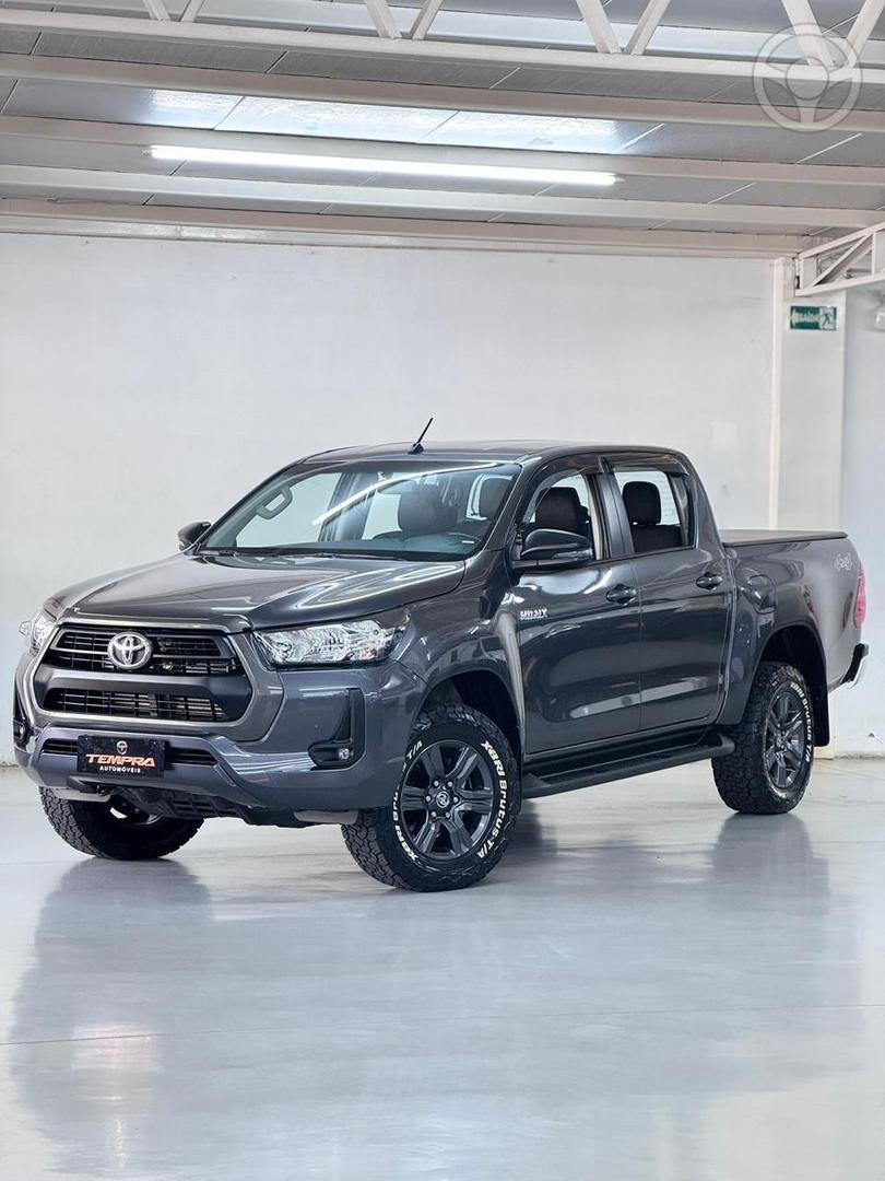 HILUX 2.8 SR 4X4 CD 16V DIESEL 4P AUTOMATICO - 2024 - PASSO FUNDO