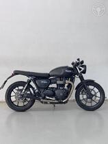 STREET TWIN