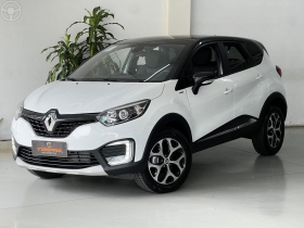 captur 1.6 16v intense bose flex 4p automatico 2021 passo fundo
