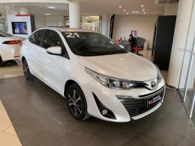yaris 1.5 xls connect sedan 16v flex 4p automatico 2021 caxias do sul
