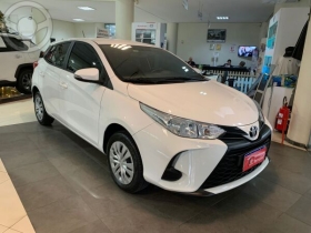 yaris 1.5 xl 16v flex 4p automatico 2023 caxias do sul