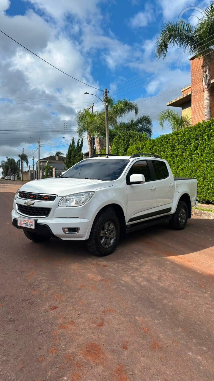 S10 2.4 ADVANTAGE 4X2 CD 8V FLEX 4P MANUAL - 2016 - CAXIAS DO SUL