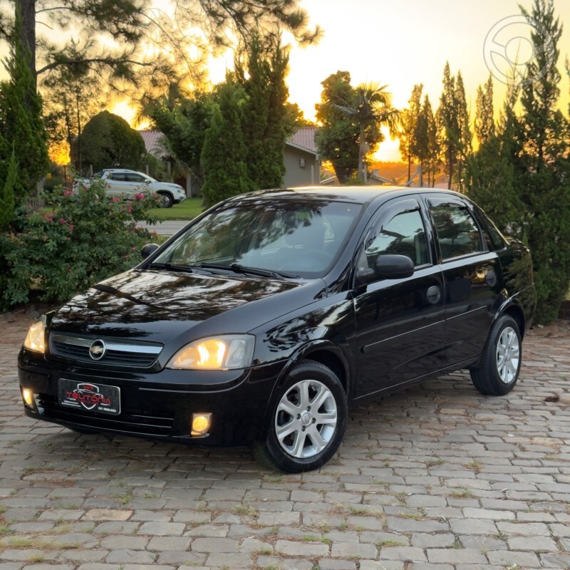 CORSA SEDAN MAXX 1.0 - 2003 - TEUTôNIA