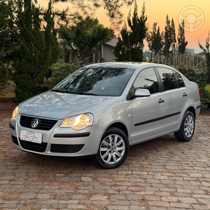 POLO SEDAN 1.6 - 2008 - TEUTôNIA