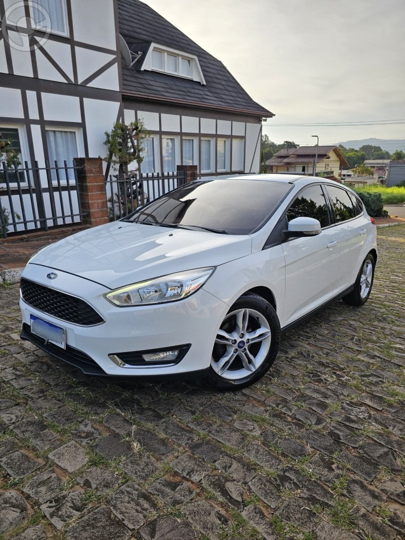 FOCUS SE 1.6 PLUS - 2017 - TEUTôNIA
