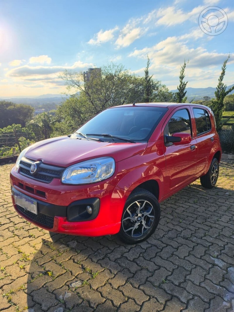 UNO ATTRACTIVE CELEB. 1.0 EVO - 2017 - TEUTôNIA