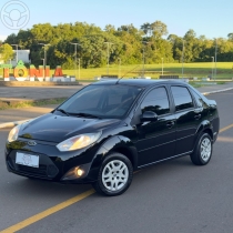 FIESTA SEDAN 1.6