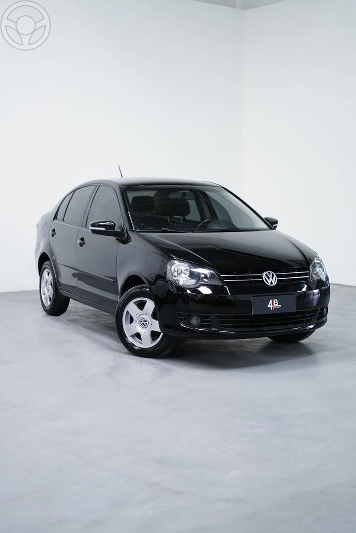 POLO SEDAN 1.6 MI COMFORTLINE 8V FLEX 4P AUTOMATIZADO - 2013 - PORTO ALEGRE