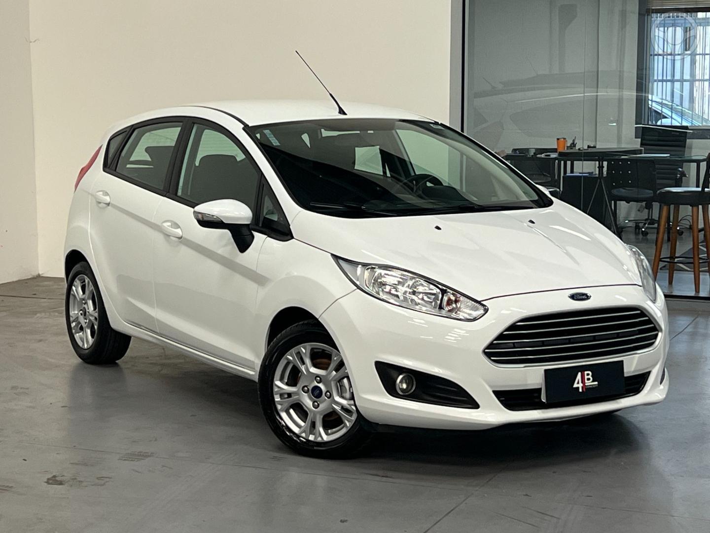 FIESTA 1.6 SE HATCH 16V FLEX 4P MANUAL - 2015 - PORTO ALEGRE