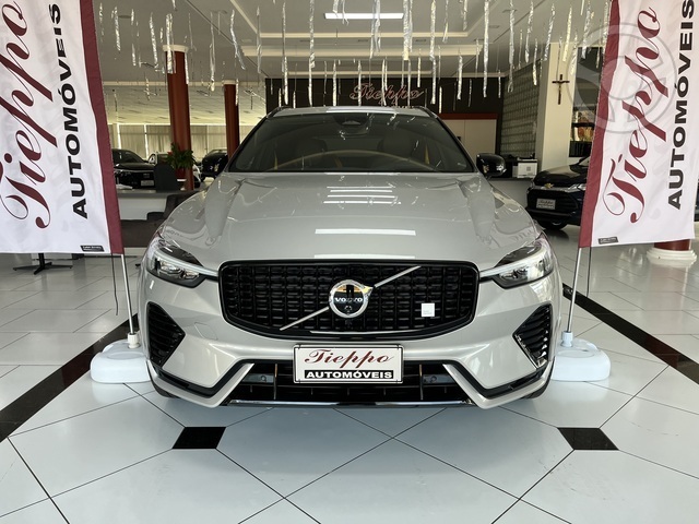 VOLVO XC60 T8 POLESTAR ENGINEERED 2.0 TURBO AT AWD HYBRID - 28.000 2026  - 2024 - GETúLIO VARGAS