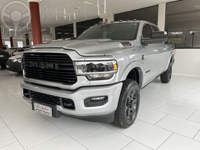 RAM 3500 LARAMIE NIGHT EDITION 6.7 4X4 AT - INCRÍVEIS 2.000 32K EM  - 2022 - GETúLIO VARGAS