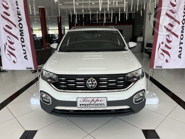 TCROSS T-CROSS HIGHLINE 1.4 TSI AT - 38.000  - 2023 - GETúLIO VARGAS