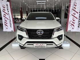 hilux sw4 srx 2.8 turbo diesel 4x4 at   89.000  2022 getulio vargas