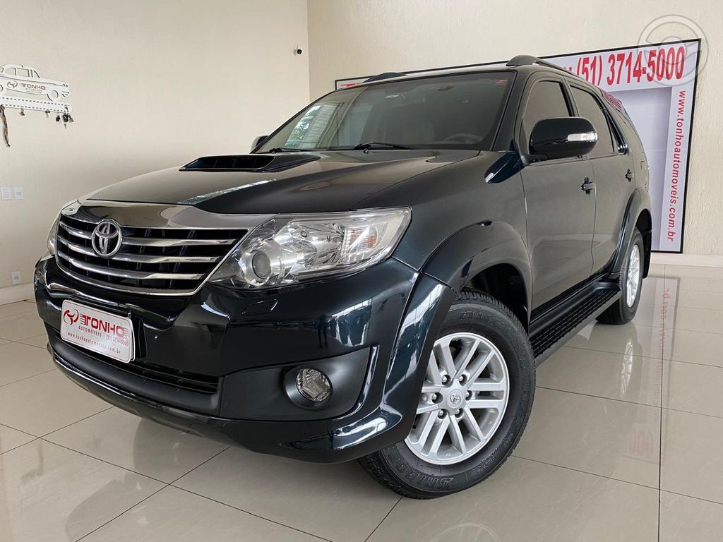 HILUX SW4 SRV D4-D 4X4 3.0 TDI DIES. AUT  - 2012 - LAJEADO