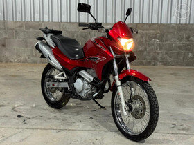 nx 400i falcon  2013 campo bom