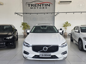 XC60 2.0 T8 MOMENTUM HYBRID 4P AUTOMÁTICO