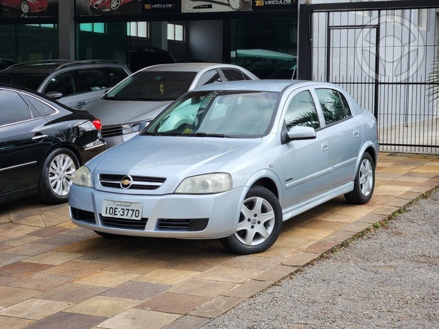 ASTRA ADVANTAGE 2.0 HATCH - 2008 - ANTA GORDA