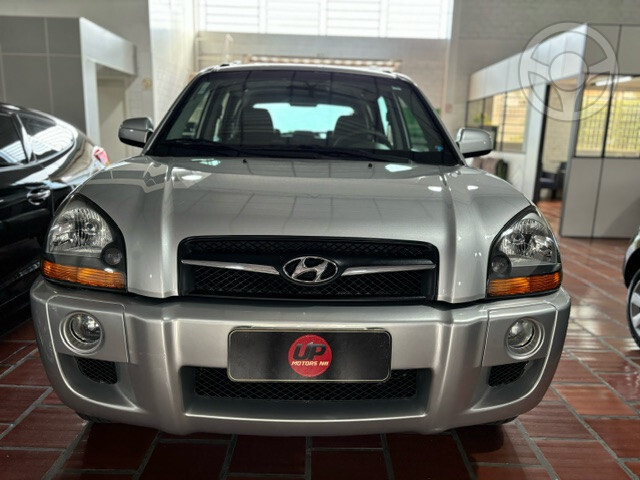 TUCSON 2.0 MPFI GLS 16V 143CV 2WD FLEX 4P AUTOMÁTICO - 2017 - NOVO HAMBURGO