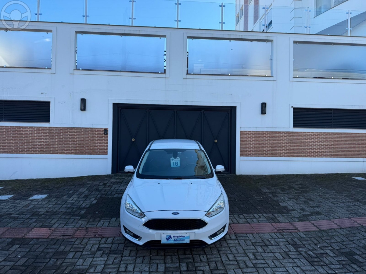 FOCUS 2.0 SE PLUS 16V FLEX 4P AUTOMÁTICO - 2016 - ERECHIM