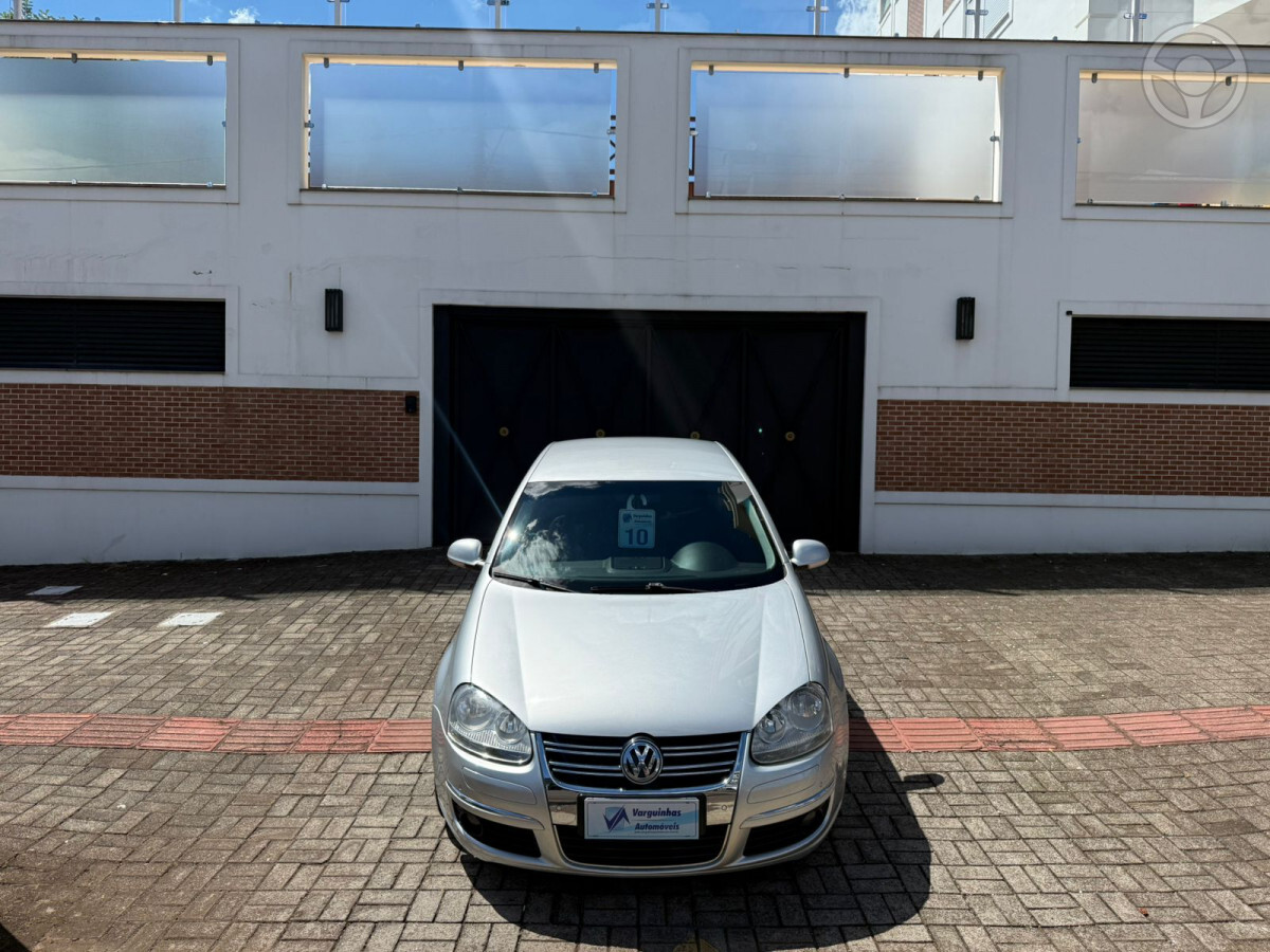 JETTA 2.5 I 20V 4P TIPTRONIC - 2010 - ERECHIM