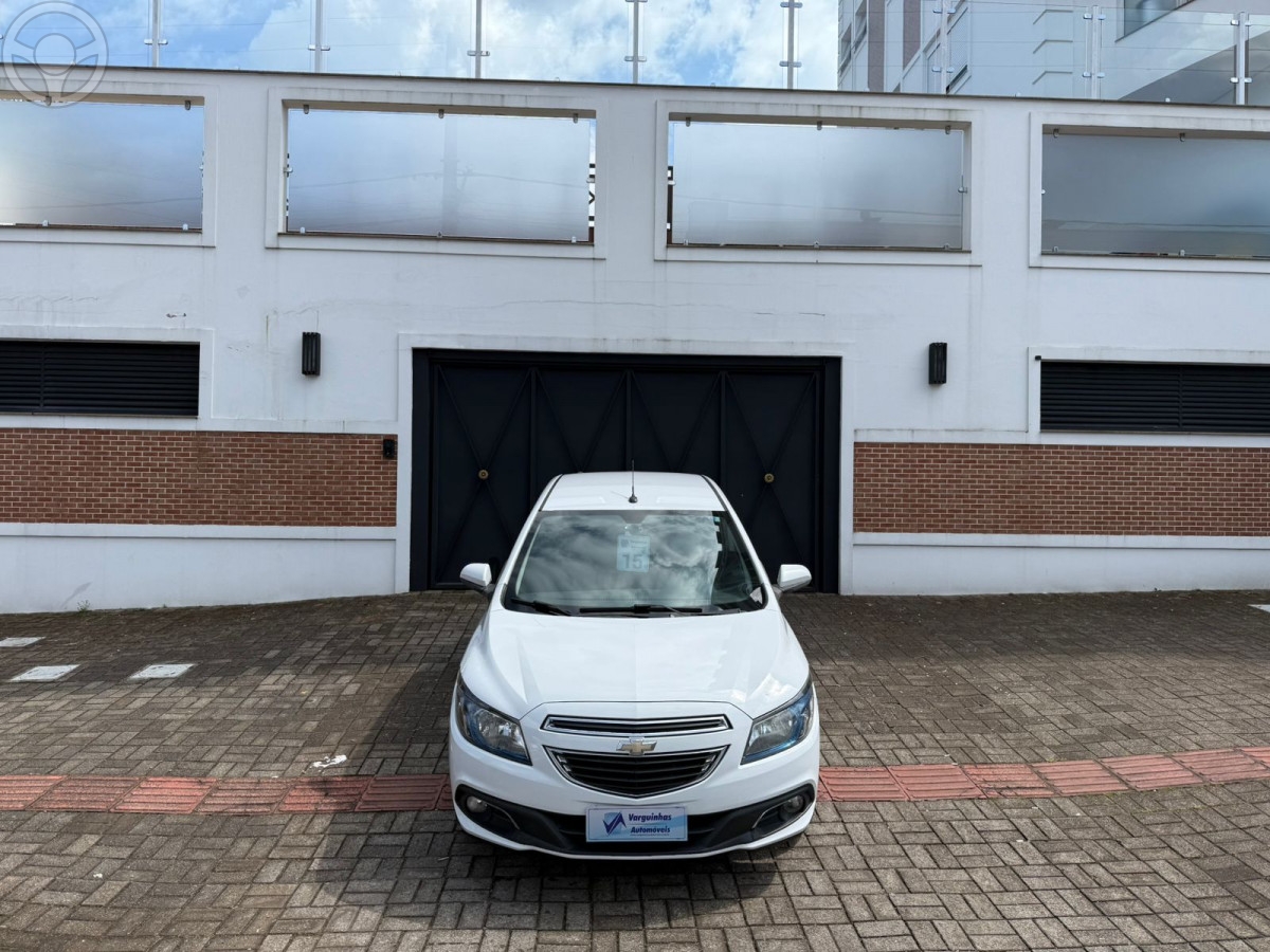 ONIX 1.4 MPFI LTZ 8V FLEX 4P MANUAL - 2015 - ERECHIM
