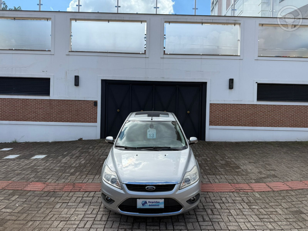 FOCUS 2.0 TITANIUM HATCH 16V FLEX 4P AUTOMÁTICO - 2013 - ERECHIM