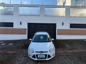 focus 2.0 se hatch 16v flex 4p auto 2015 erechim