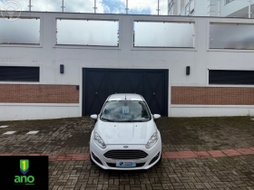 FIESTA 1.6 TITANIUM HATCH 16V FLEX 4P AUTOMÁTICO