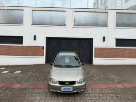 CLASSIC 1.0 MPFI LS 8V FLEX 4P MANUAL