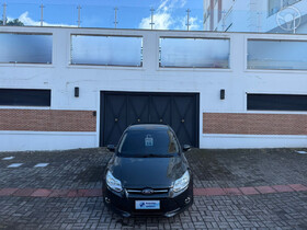 focus 2.0 se hatch 16v flex 4p auto 2014 erechim