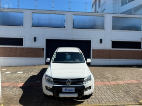 AMAROK 2.0 HIGHLINE 4X4 CD 16V TURBO INTERCOOLER DIESEL 4P AUTOMÁTICO