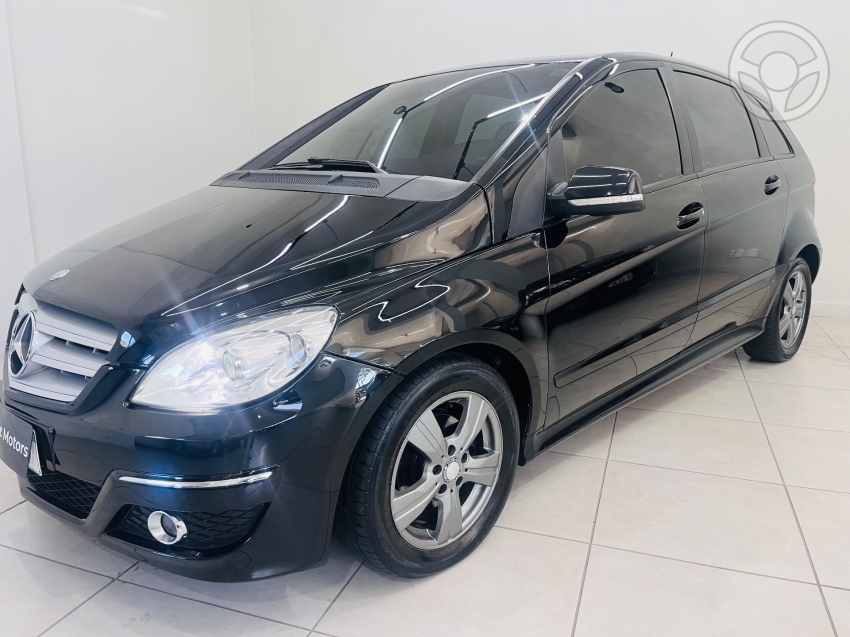 B 180 1.7 8V 4P AUTOMÁTICO - 2010 - CAXIAS DO SUL