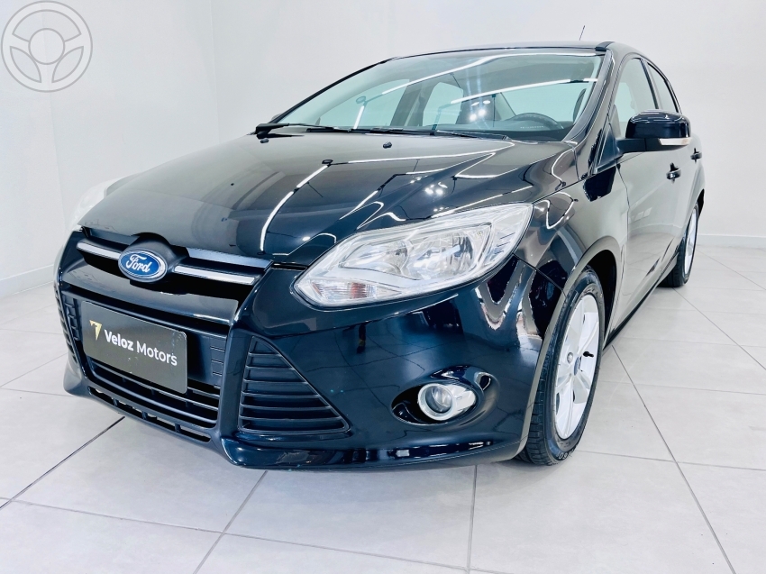 FOCUS 2.0 S SEDAN 16V FLEX 4P AUTO - 2014 - CAXIAS DO SUL