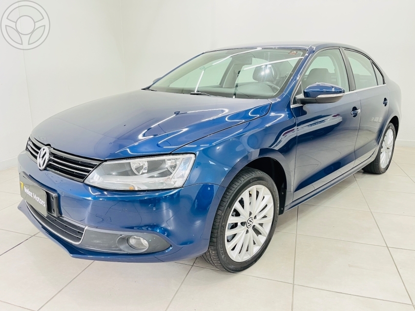 JETTA 2.0 TSI HIGHLINE 200CV 4P TIPTRONIC - 2013 - CAXIAS DO SUL