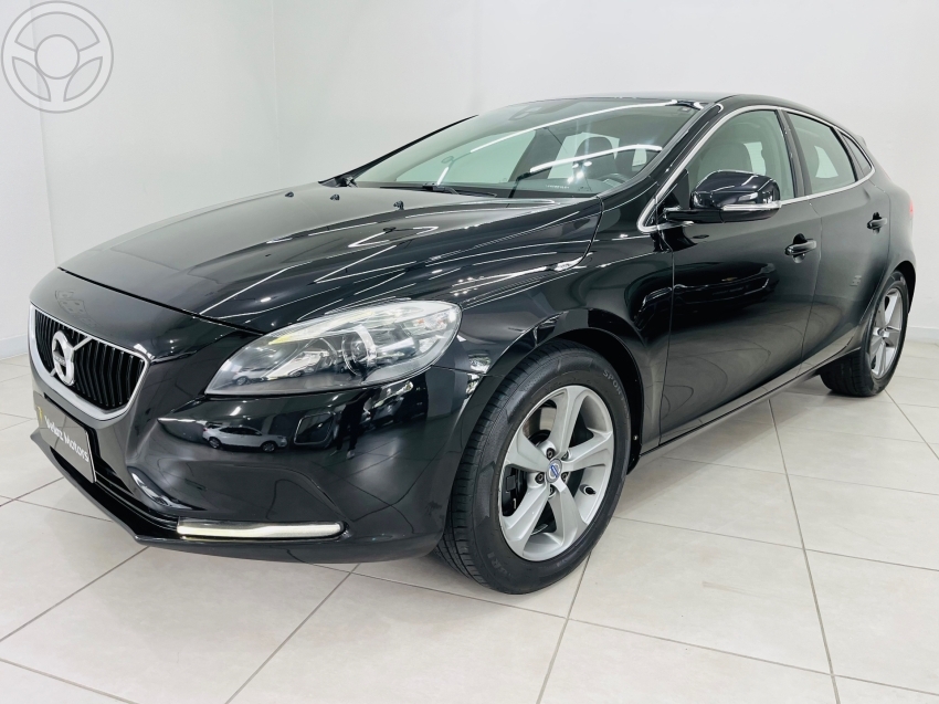 V40 2.0 T4 DYNAMIC TURBO 4P AUTOMÁTICO - 2014 - CAXIAS DO SUL