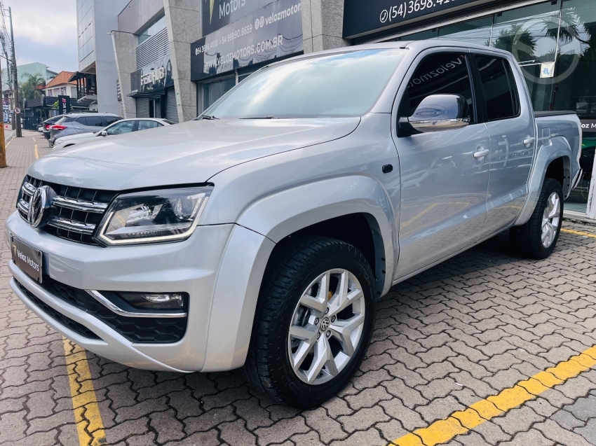 AMAROK 3.0 V6 TDI HIGHLINE CD DIESEL 4MOTION AUTOMÁTICO - 2018 - CAXIAS DO SUL