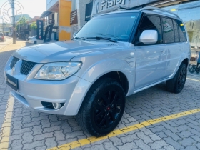 pajero tr4 2.0 4x4 16v 140cv flex 4p automatico 2010 caxias do sul