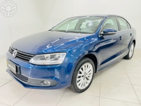 jetta 2.0 tsi highline 200cv 4p tiptronic 2013 caxias do sul