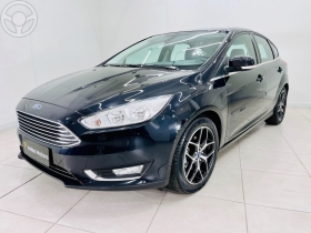 focus 2.0 titanium hatch 16v flex 4p automatico 2016 caxias do sul