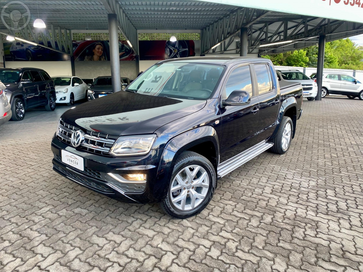 AMAROK 3.0 V6 TDI HIGHLINE CD DIESEL 4MOTION AUTOMÁTICO - 2023 - TAQUARA
