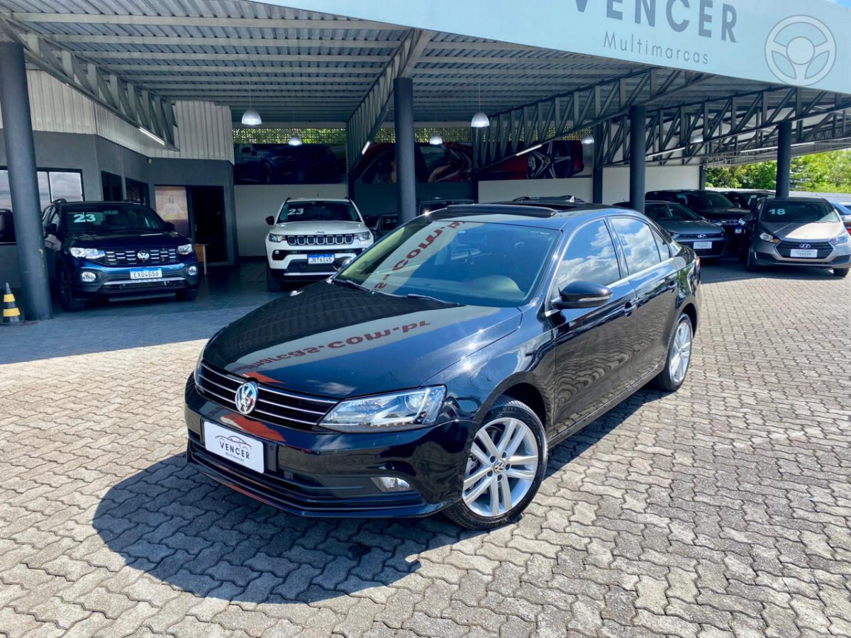 JETTA 2.0 TSI HIGHLINE 211CV 4P DSG - 2015 - TAQUARA