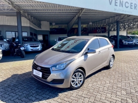 HB20 1.0 COMFORT PLUS 12V FLEX 4P MANUAL