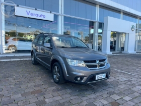 JOURNEY 3.6 SXT V6 4P AUTOMÁTICO