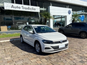 POLO 1.0 MPI TRACK 4P MANUAL