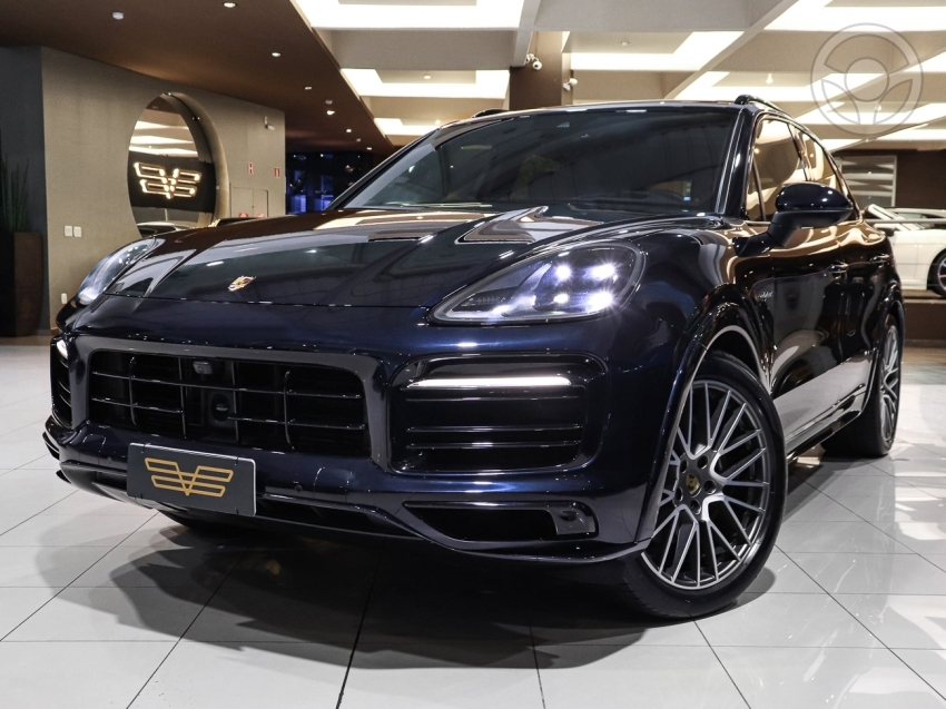 CAYENNE 3.0 V6 E-HYBRID PLATINUM EDITION AWD S HÍBRIDO 4P AUTOMÁTICO - 2023 - CAXIAS DO SUL